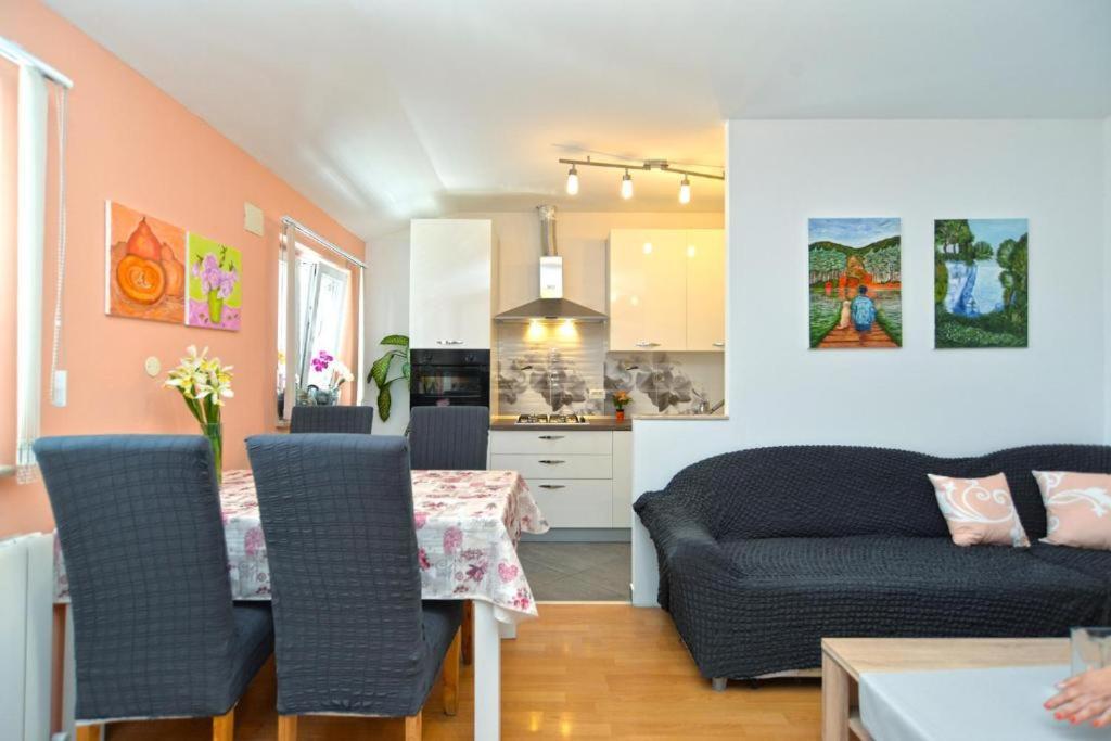 Apartman Eda プーラ エクステリア 写真