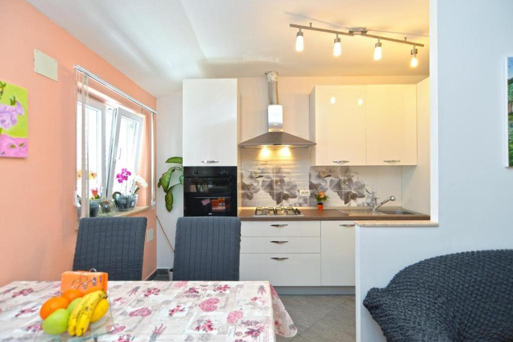 Apartman Eda プーラ エクステリア 写真